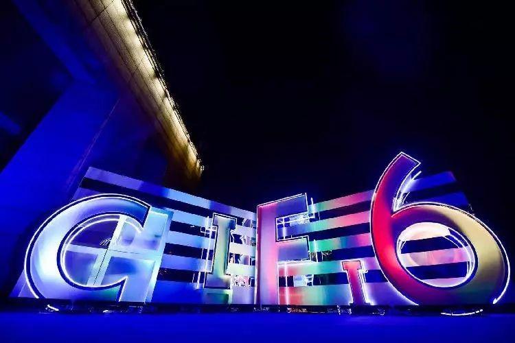 欧美丰满一区二区免费视频