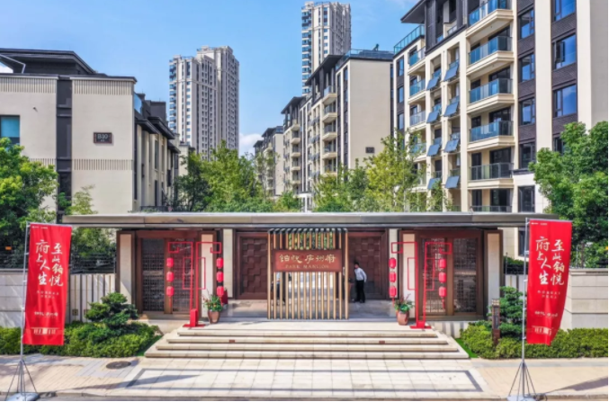 欧美丰满一区二区免费视频