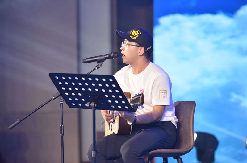 欧美丰满一区二区免费视频