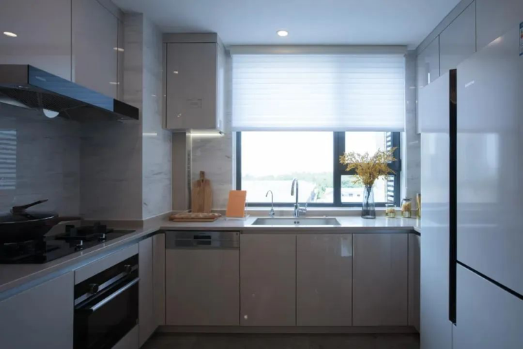 欧美丰满一区二区免费视频