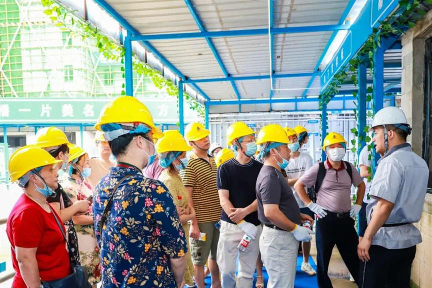 欧美丰满一区二区免费视频